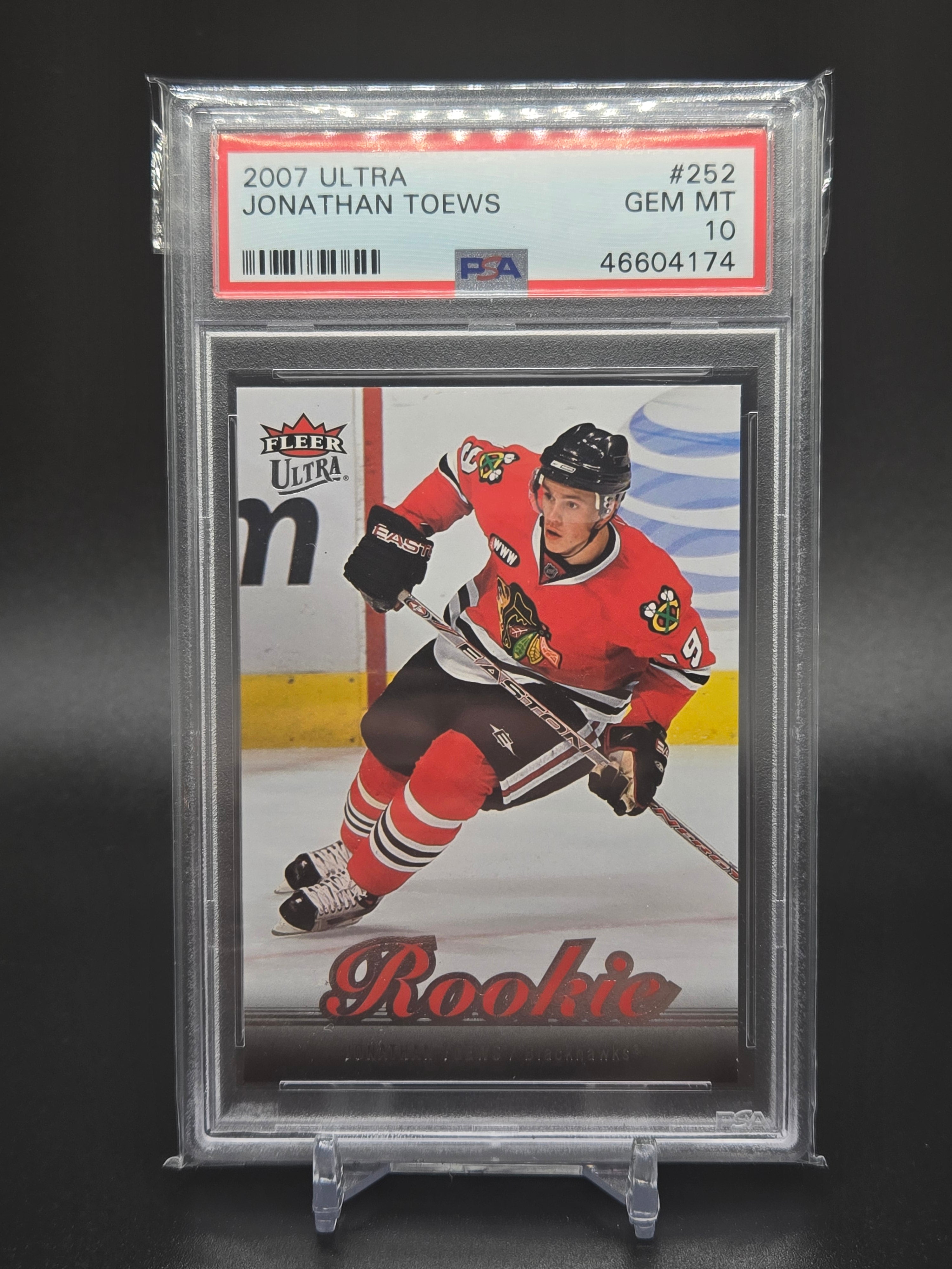 2007 Ultra Jonathan Toews RC #252
